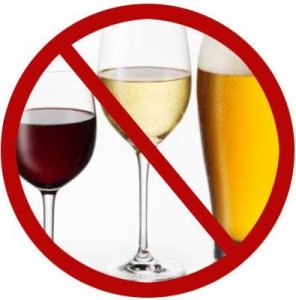 В ЗакСе ЛО предложили ввести запрет на продажу алкоголя лицам моложе 21 года