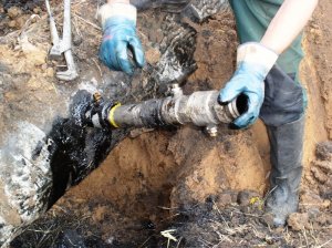 Незаконная врезка в нефтепровод обнаружена в Ленобласти