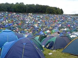Гостям Евро-2012 предлагают жить в палатках на окраине Киева за 55 евро в сутки