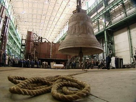 Отлитый на Балтийском заводе колокол отправился в Нижний Новгород
